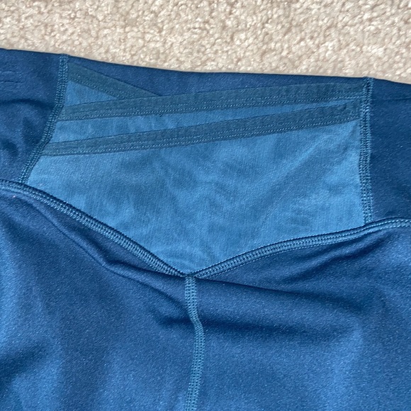 Fabletics leggings - Picture 4 of 7
